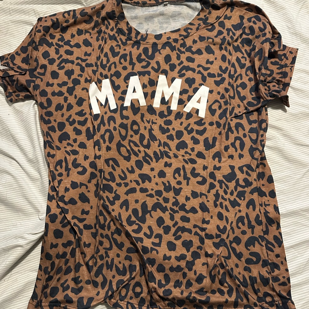MAMA t shirt
